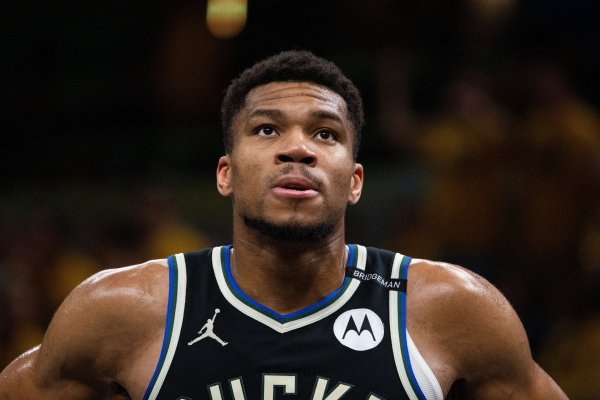 Myles Turner: Giannis Anteto